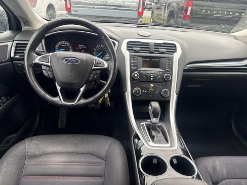 Used 2013 Ford Fusion SE FWD image 14