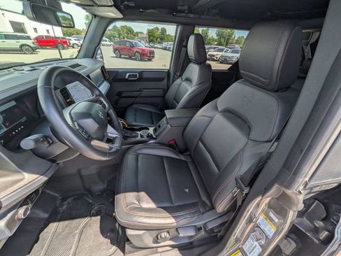 Used 2024 Ford Bronco Badlands AWD/4WD image 7