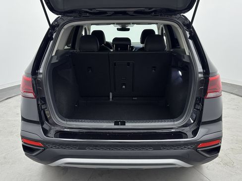 Used 2024 Volkswagen Taos SE image 28