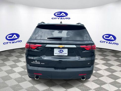 Used 2023 Chevrolet Traverse LT w/ LPO, Cargo Package AWD/4WD image 4