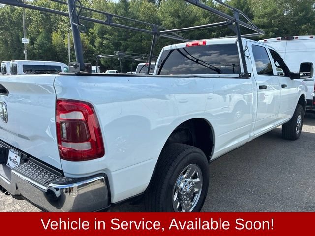 Used 2024 RAM 2500 Tradesman w/ Chrome Appearance Group AWD/4WD image 11