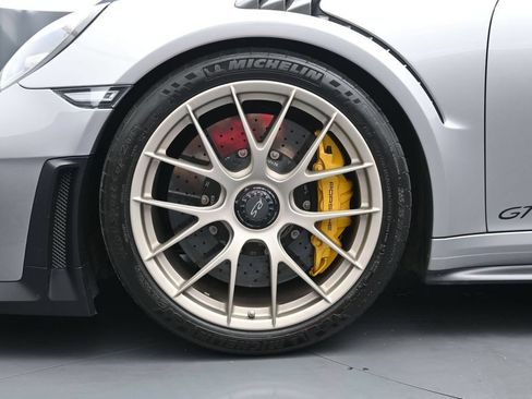 Used 2018 Porsche 911 GT2 RS RWD image 5