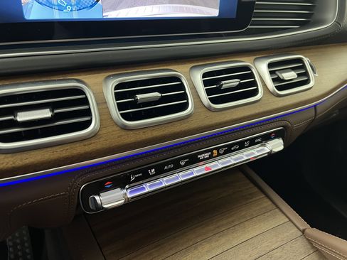 New 2025 Mercedes-Benz GLE 63 AMG S image 32