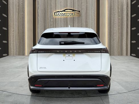Used 2025 Nissan Ariya FWD image 6