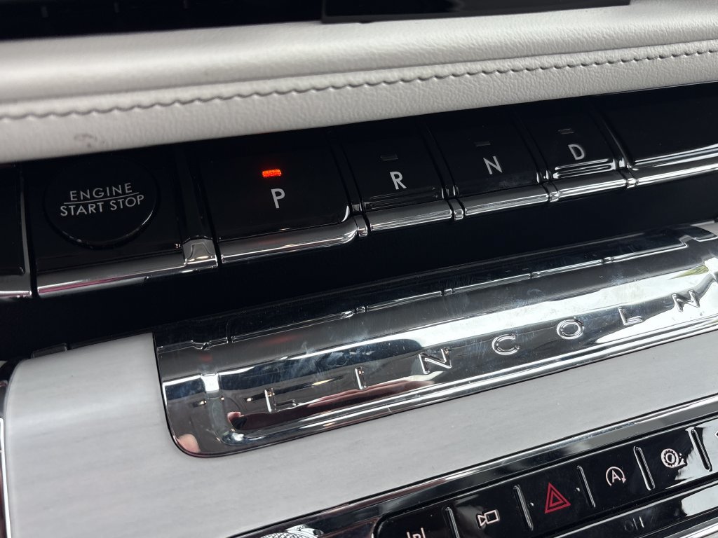 New 2026 Lincoln Aviator Reserve AWD/4WD image 16