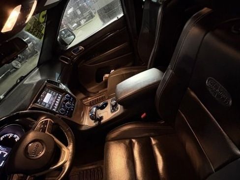 Used 2015 Jeep Grand Cherokee Overland image 12