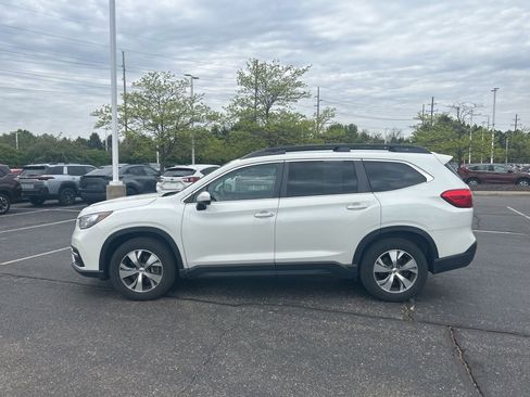 Used 2021 Subaru Ascent Premium w/ Convenience Package AWD/4WD image 2