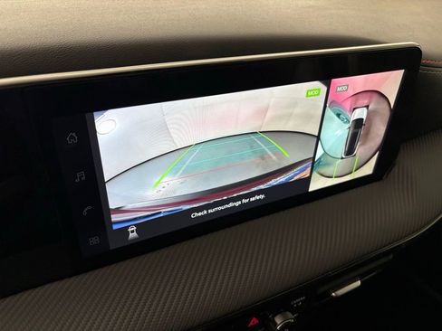 New 2026 Nissan Kicks SR FWD image 26