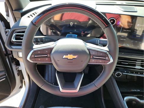 New 2026 Chevrolet Traverse High Country FWD image 21