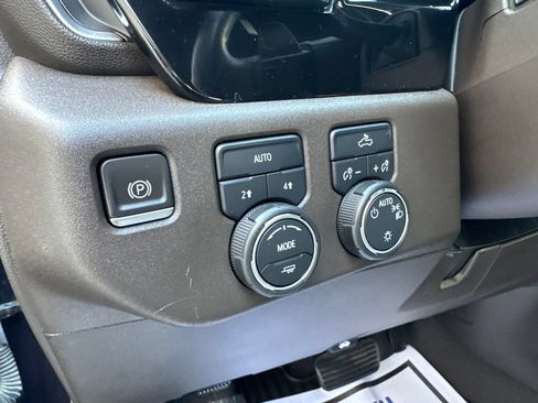 Used 2023 Chevrolet Silverado 1500 LT AWD/4WD image 20