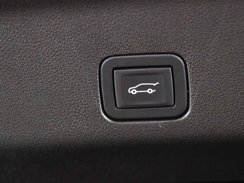 Used 2023 GMC Yukon Denali w/ Denali Reserve Package AWD/4WD image 37