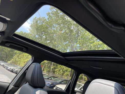 Used 2025 Subaru Forester Sport image 19