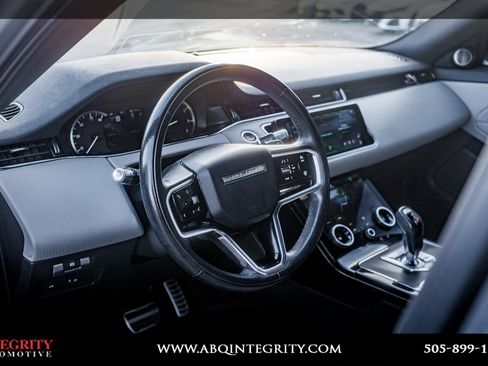 Used 2022 Land Rover Range Rover Evoque R-Dynamic S image 11