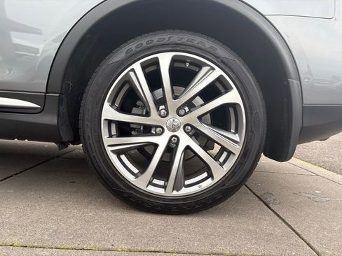 Used 2017 INFINITI QX50 Base w/ Technology Package image 10