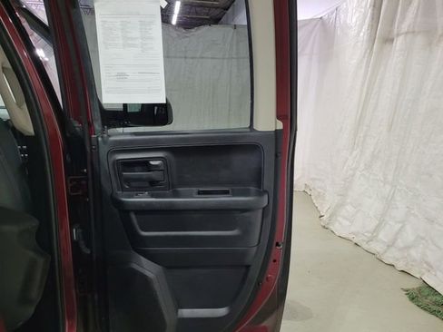 Used 2017 RAM 1500 ST w/ SXT Appearance Group image 46