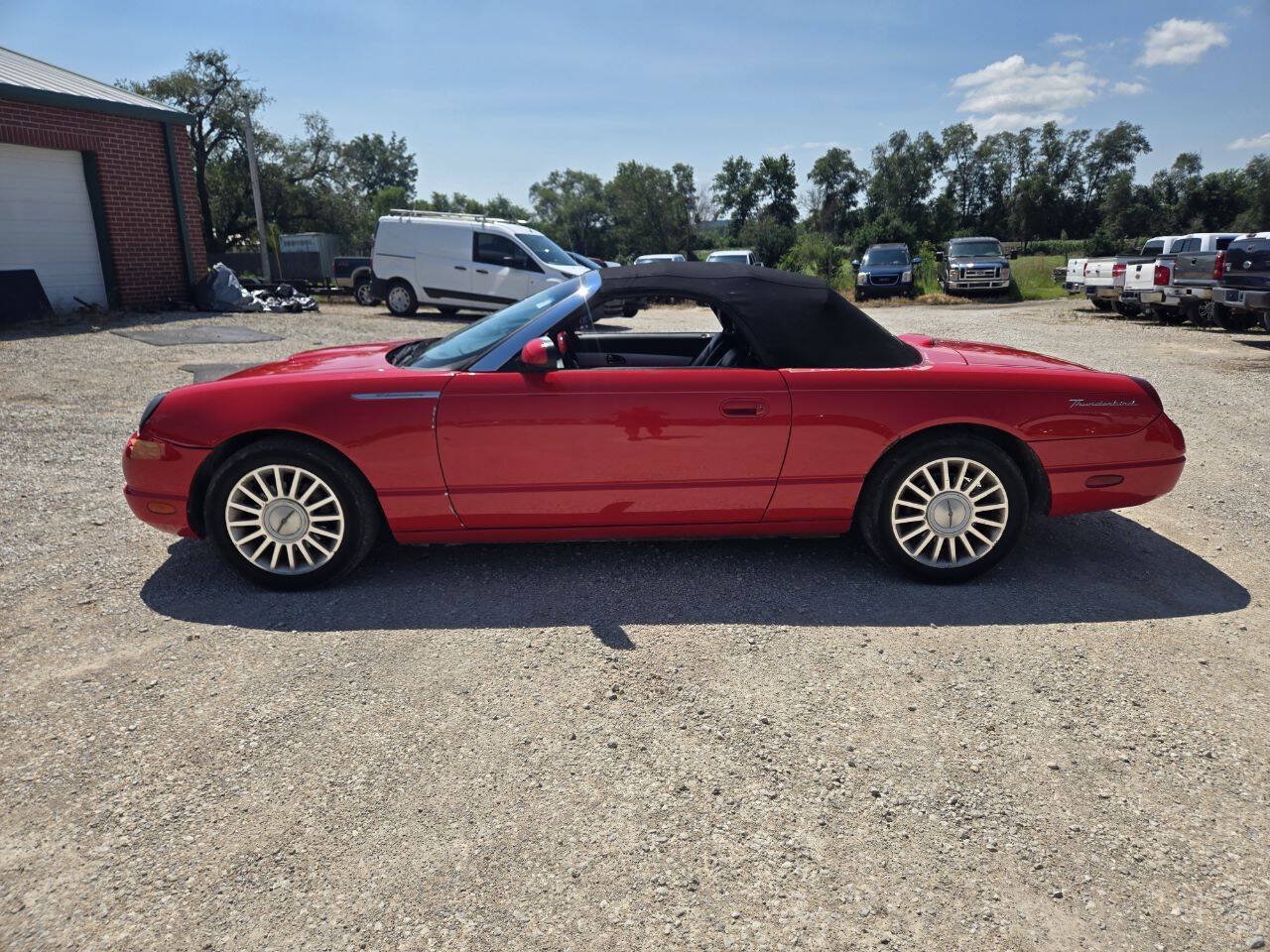 Used 2005 Ford Thunderbird RWD image 5