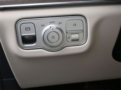 New 2026 Mercedes-Benz GLE 450 4MATIC image 19