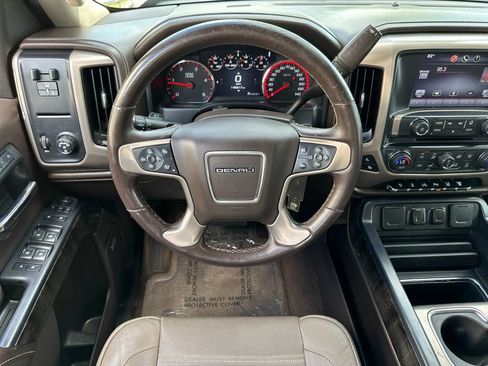 Used 2015 GMC Sierra 2500 Denali w/ Duramax Plus Package RWD image 13