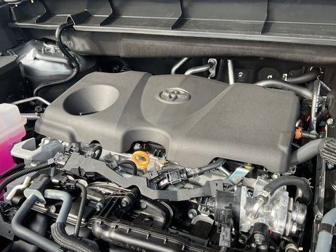 New 2026 Toyota Highlander Platinum image 37