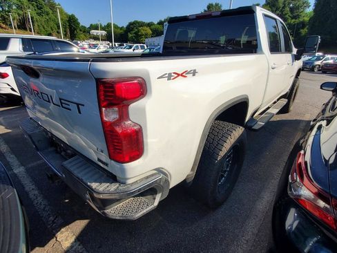 Used 2021 Chevrolet Silverado 2500 LT w/ All Star Edition AWD/4WD image 9