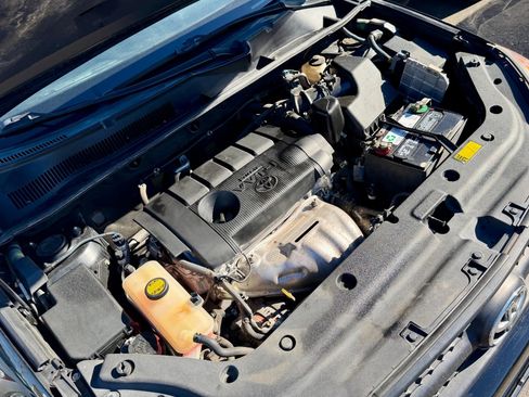 Used 2012 Toyota RAV4 FWD image 25