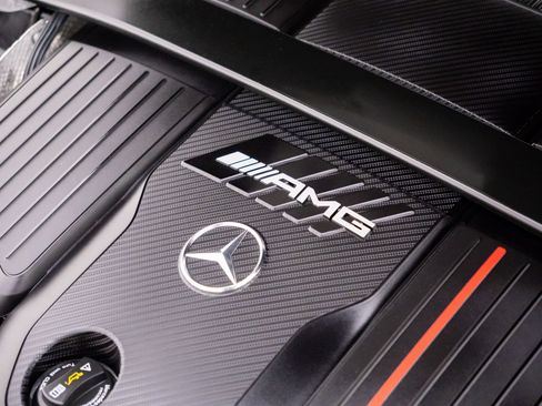 Certified 2025 Mercedes-Benz CLE 53 AMG 4MATIC Coupe image 33
