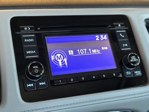 Used 2020 Honda HR-V LX image 18