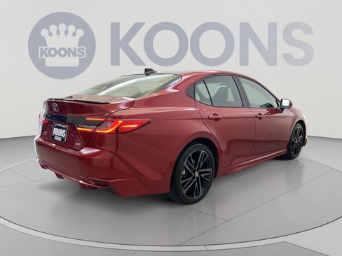 Used 2025 Toyota Camry XSE AWD/4WD image 8