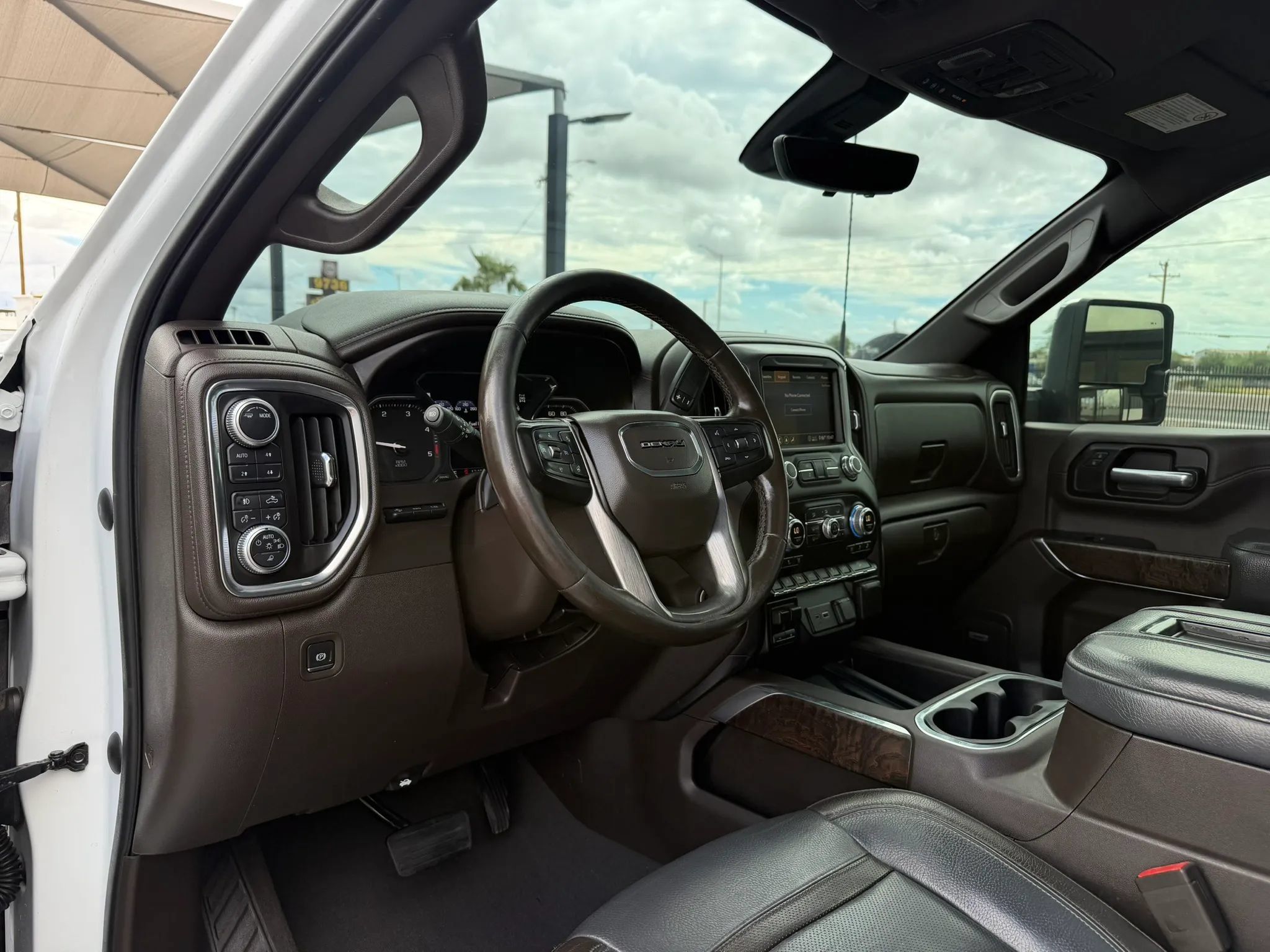 Used 2020 GMC Sierra 2500 Denali w/ Denali Ultimate Package AWD/4WD image 19