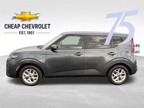 Used 2020 Kia Soul S FWD image 2