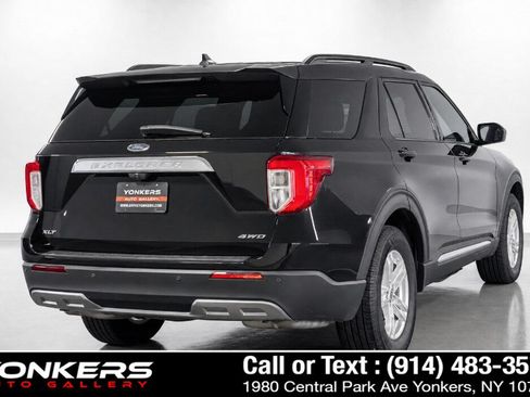 Used 2022 Ford Explorer XLT w/ Equipment Group 202A AWD/4WD image 7