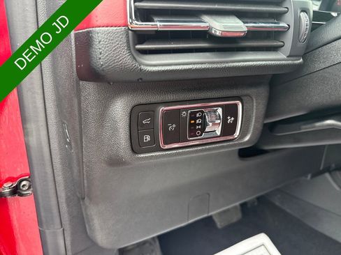 Used 2025 Lincoln Corsair Grand Touring w/ Rear Removable Package Tray AWD/4WD image 15