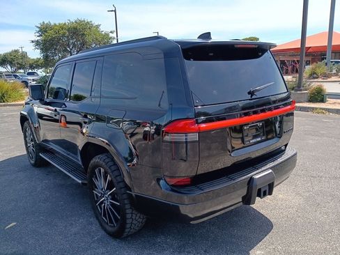Used 2024 Lexus GX 550 w/ Accessory Package (Z1) AWD/4WD image 7