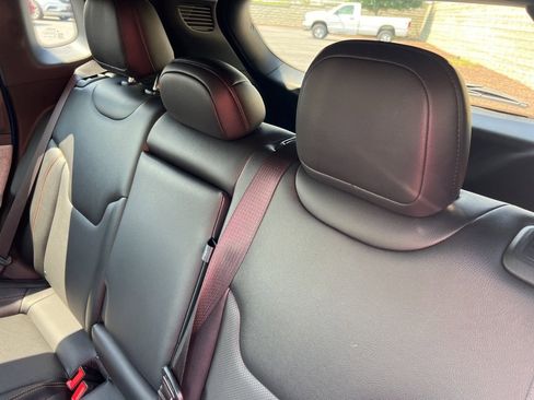 New 2023 Jeep Compass Latitude w/ Sun and Sound Group image 25