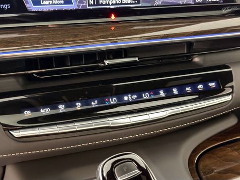Used 2021 Cadillac Escalade Sport Platinum w/ Heavy-Duty Trailer Package AWD/4WD image 16