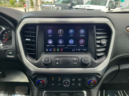 Used 2023 GMC Acadia SLE w/ Driver Convenience Package FWD image 21