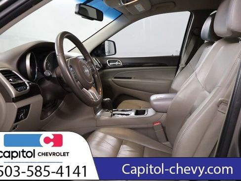 Used 2013 Jeep Grand Cherokee Laredo image 12