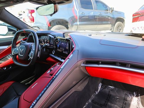Used 2022 Chevrolet Corvette Stingray Premium Cpe w/ Z51 Performance Package RWD image 13