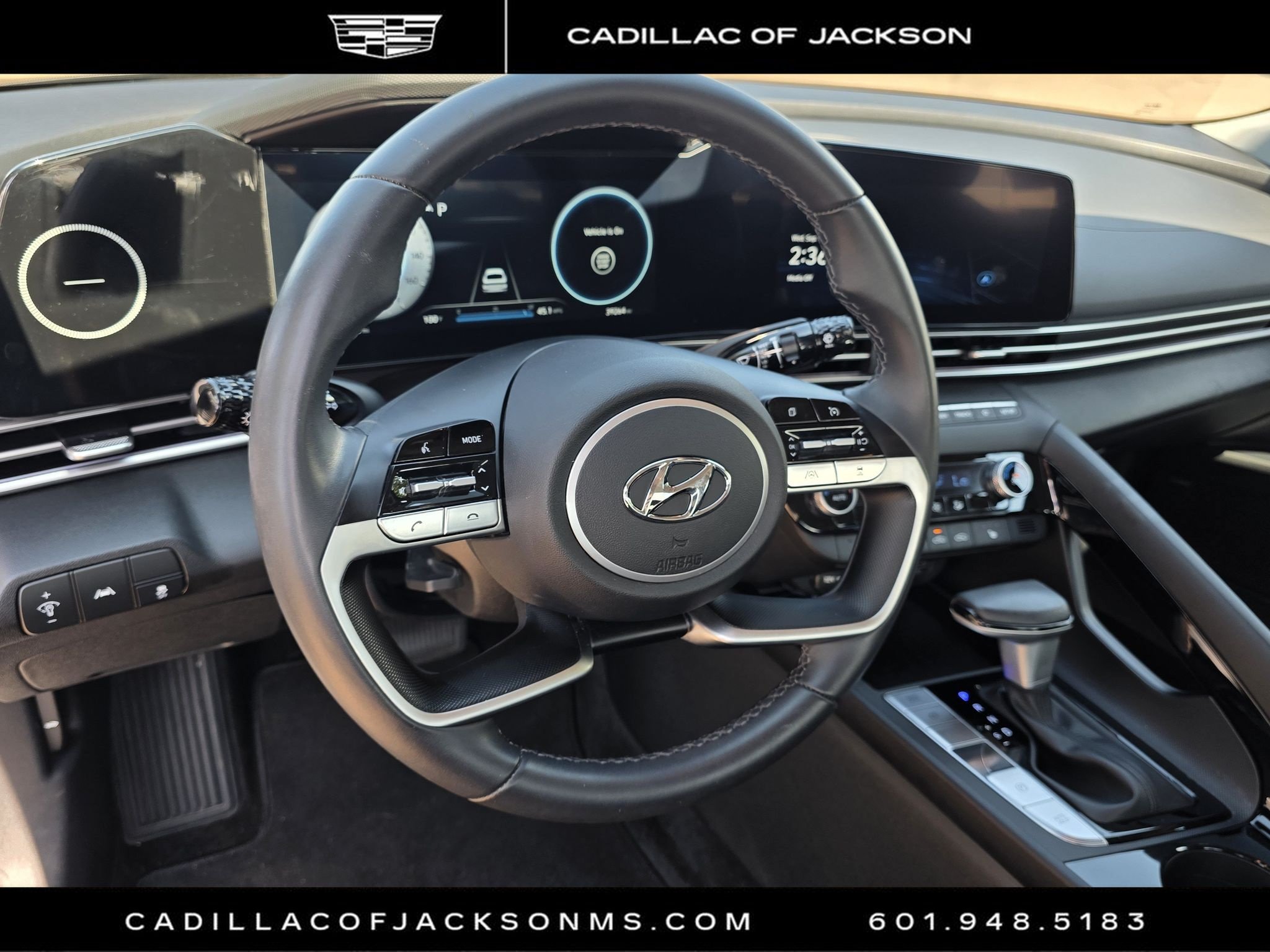 Used 2023 Hyundai Elantra Limited w/ Cargo Package FWD image 10