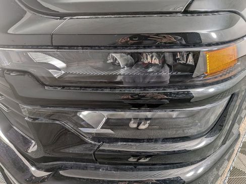 New 2026 RAM 2500 Big Horn AWD/4WD image 13