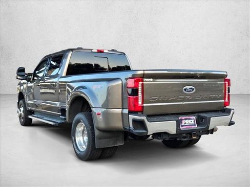 Used 2023 Ford F350 Lariat AWD/4WD image 6