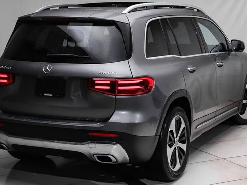 New 2026 Mercedes-Benz GLB 250 4MATIC image 3
