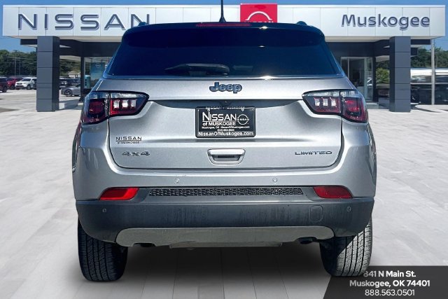Used 2024 Jeep Compass Limited AWD/4WD image 6