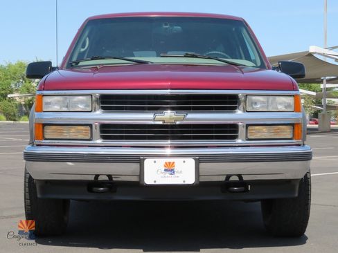 Used 1999 Chevrolet Suburban 4WD w/ Preferred Equipment Group 3 image 37