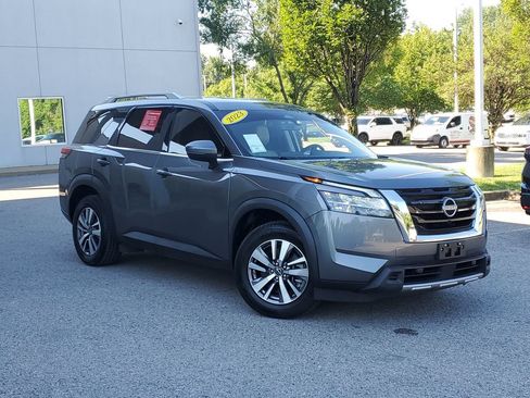 Certified 2023 Nissan Pathfinder SL FWD image 31