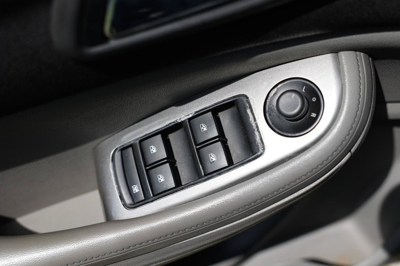 Used 2015 Chevrolet Malibu LS FWD image 39
