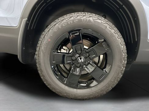 Certified 2026 Honda Ridgeline Black Edition image 11