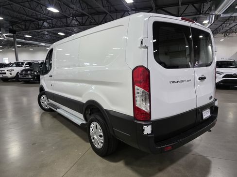 Used 2024 Ford Transit 250 Low Roof w/ Exterior Upgrade Package RWD image 5