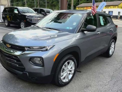 Used 2021 Chevrolet TrailBlazer LS FWD image 4
