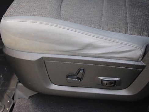 Used 2018 RAM 1500 Big Horn image 16